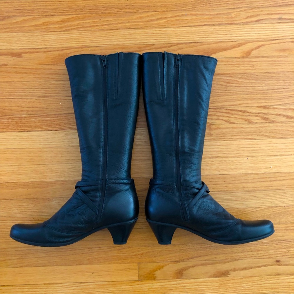 La Canadienne leather boots